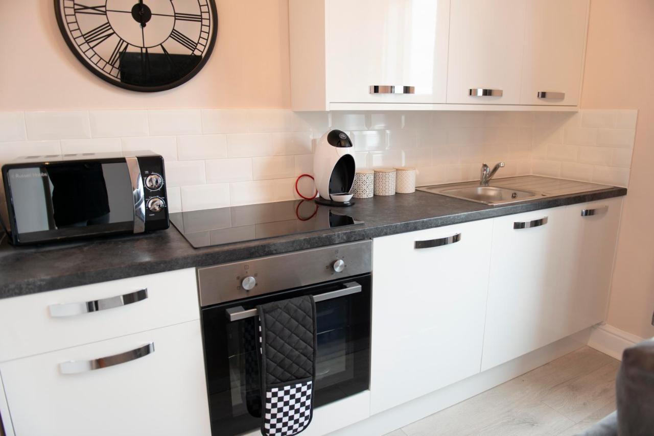 Charles Alexander Short Stay - Highcliffe Apartments Cleveleys Εξωτερικό φωτογραφία