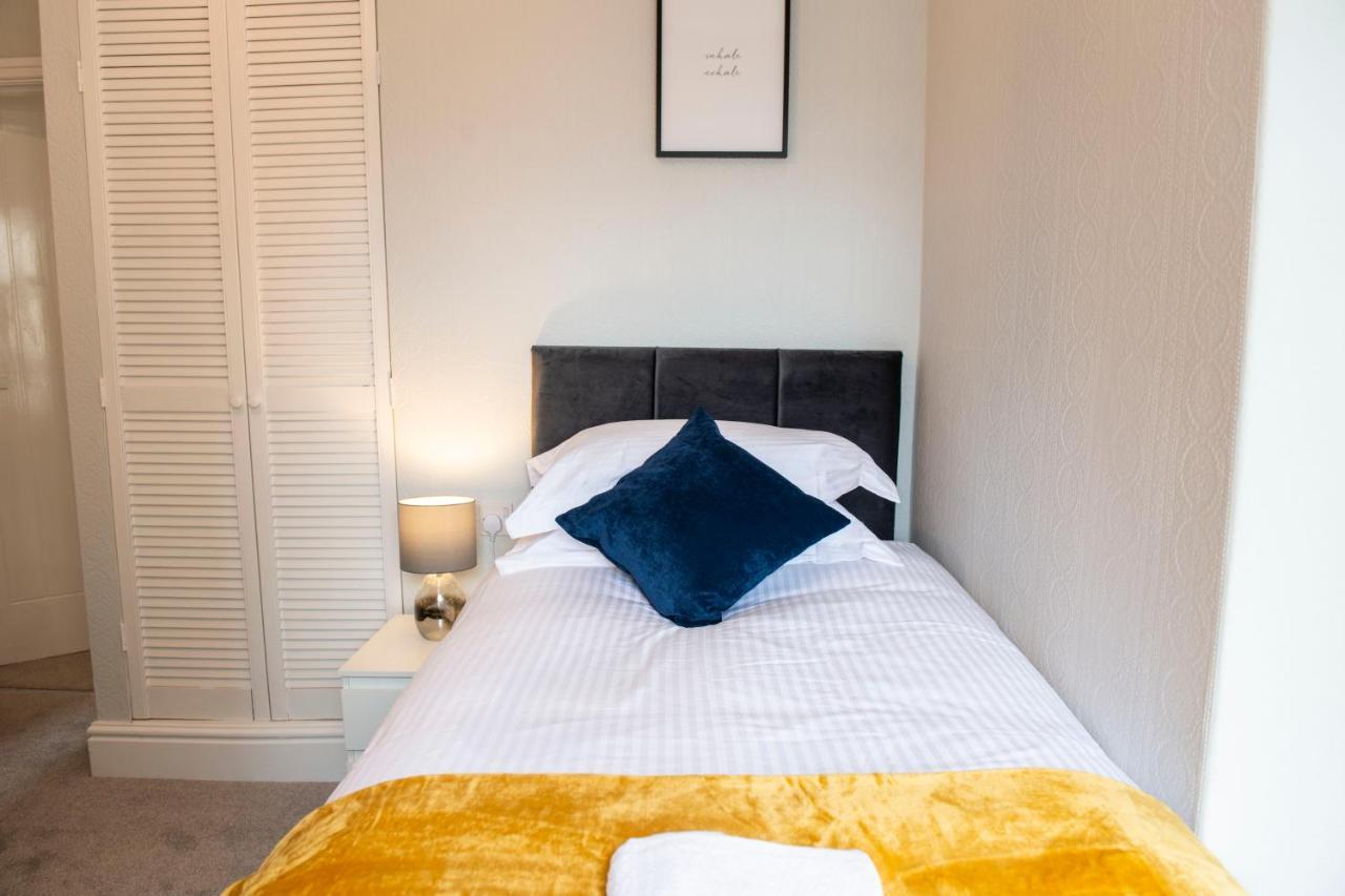 Charles Alexander Short Stay - Highcliffe Apartments Cleveleys Εξωτερικό φωτογραφία